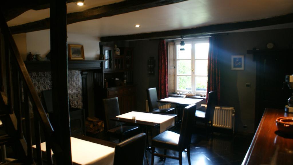 B&B Le Secret Du Bois Bourseigne-Vieille Exterior photo